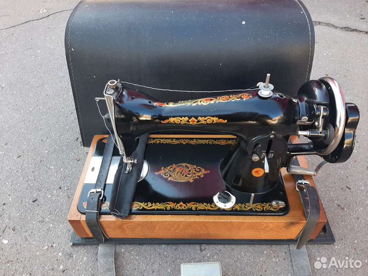 Швейная машинка подольск 2м