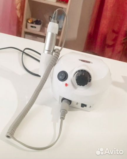 Аппарат для маникюра и педикюра