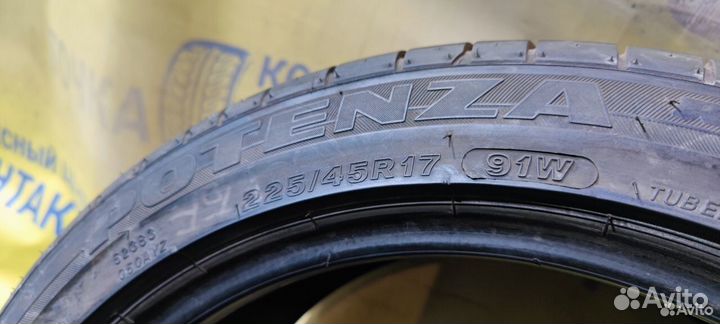 Bridgestone Potenza RE050A 225/45 R17