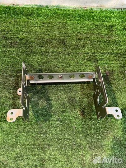 Крепление магнитолы Mitsubishi Outlander GG2W 4B11