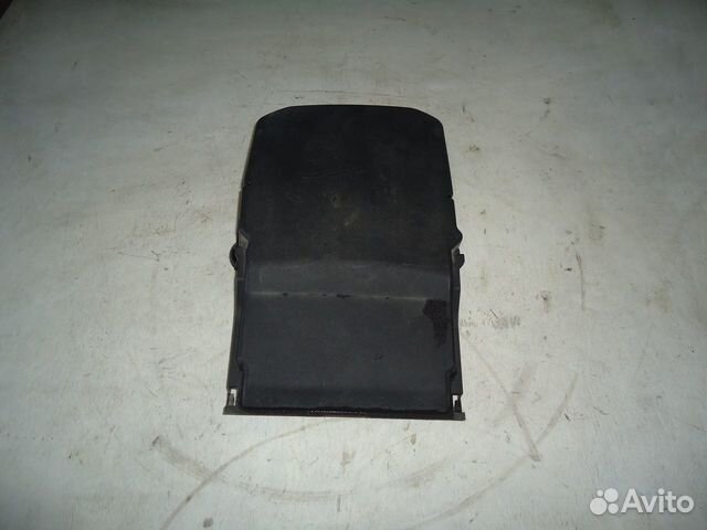 Крышка аккумулятора Форд Фокус 2 1,8 Ford Focus 2