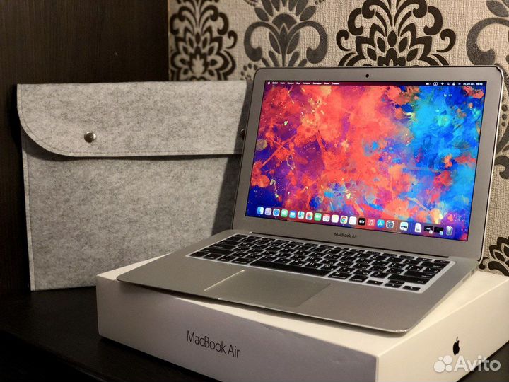 Ноутбук Apple MacBook Air 13 2015 мега комплект
