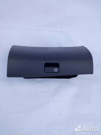 Toyota Avensis t25 бардачок салона