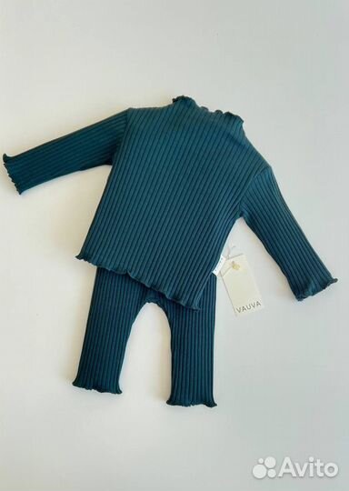 Костюм в рубчик vauva