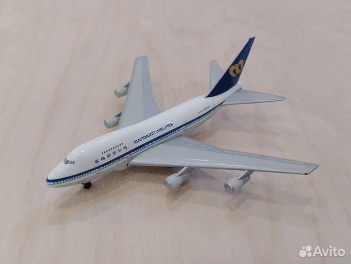 Самолёт в коробке. Boeing 747SP 