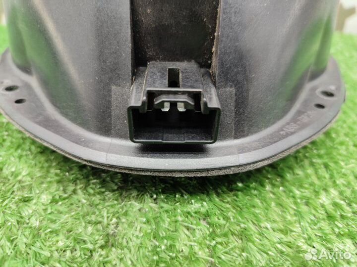 Динамик передний Ford Focus хэтчбек shda 2010