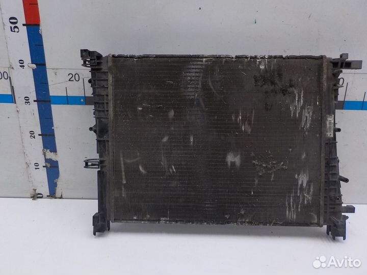 Радиатор основной на Renault Kaptur 214105731R