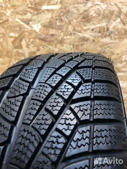 Pirelli Winter Sottozero 215/60 R17