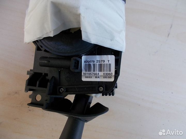 Переключатель подрулевой Рено Логан Logan 1