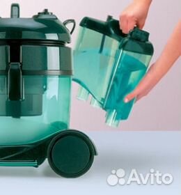 Итальянский пылесос с водной фильтрацией