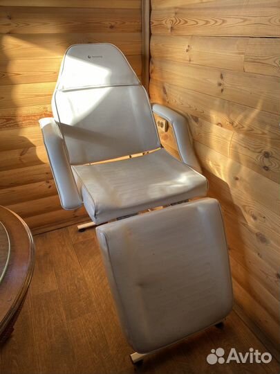 Косметологическое кресло кушетка