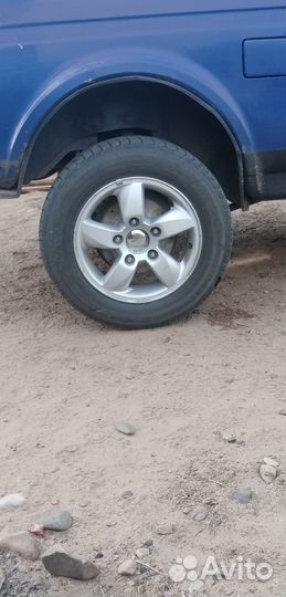 Колеса на ниву R16 Литые. Резина 215/65 yokohama