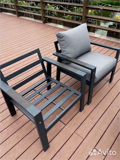 Садовая мебель с подушками
