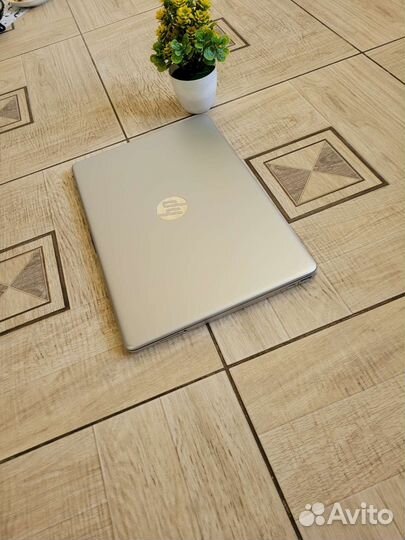 22год Новье Ryzen 7-4700. IPS. 16GB/256SSD/15,6