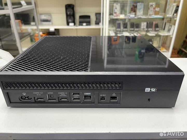 Игровая приставка Microsoft Xbox ONE Black 500 Gb