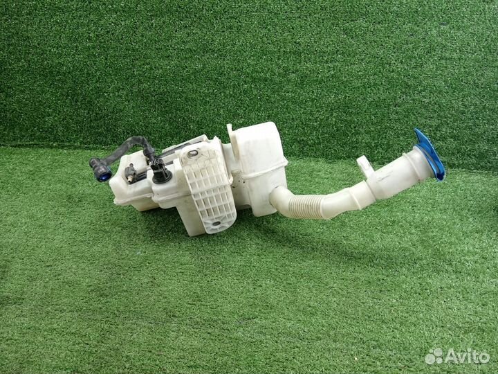 Бачок стеклоомывателя Audi Q3 8U