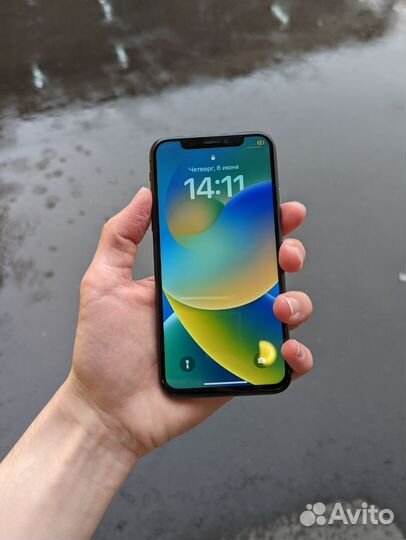 iPhone X, 64 ГБ