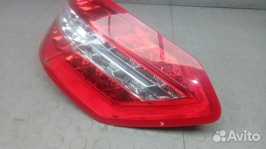 Фонарь задний правый mercedes benz E-class W212 (9AG04MY01)