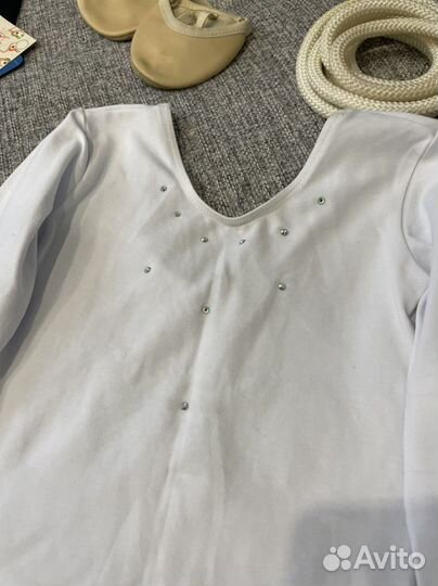 Купальник, лосины, получешки и скакалка