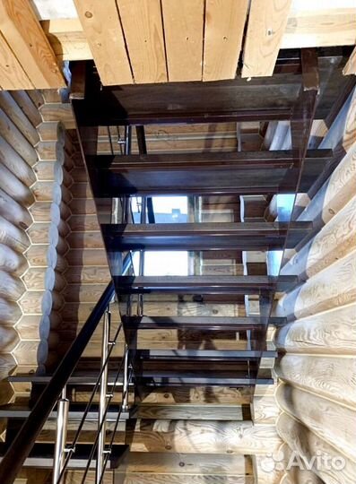 Изготовление лестниц под ключ