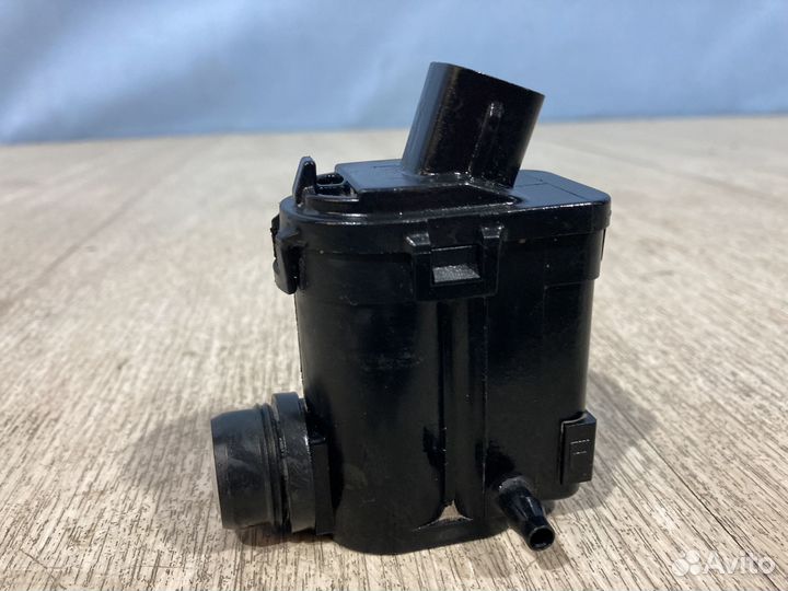 Насос бачка омывателя Solaris RB / Kia Rio UB