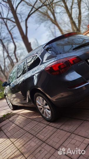 Opel Astra 1.6 МТ, 2012, 117 000 км