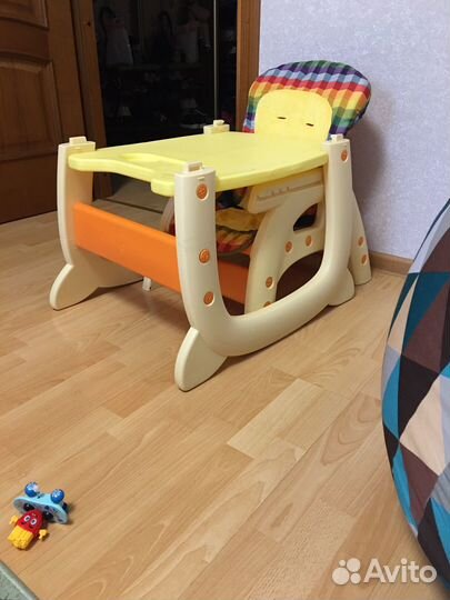 Стульчик для кормления