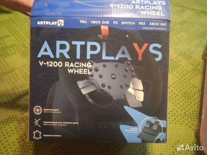 Игровой руль с педалями