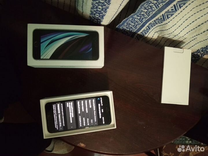 iPhone SE (2020), 128 ГБ