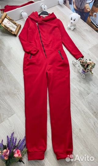 Комбинезон женский