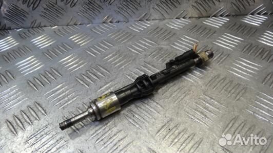 Форсунка бензиновая BMW 5 F10/F11 (3BA12B704)