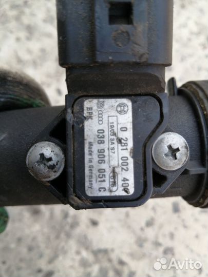 Датчик Давлений фольксваген Шаран 1.9 038906051C