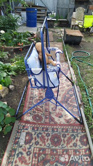 Детские качели уличные