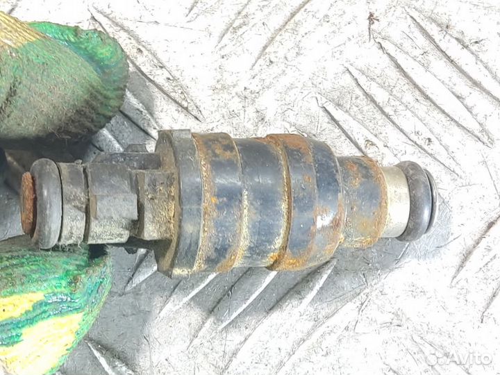 Форсунка двигателя Peugeot 306 1993 2003