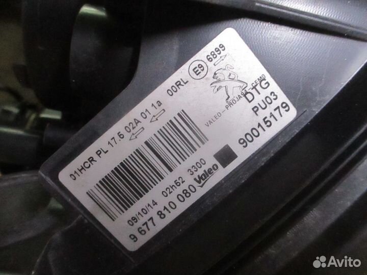 Фара правая peugeot 2008