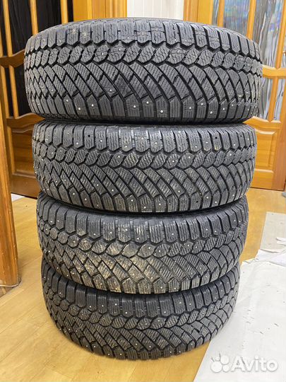Gislaved Nord Frost 200 SUV 215/65 R16