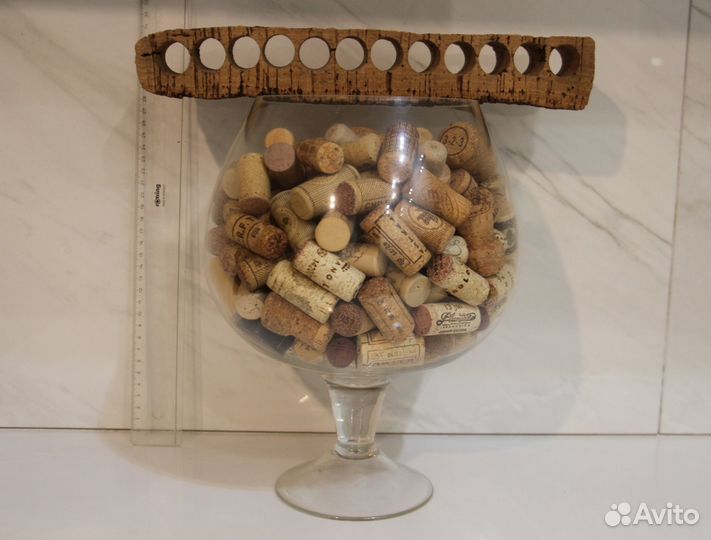 Коллекция винных пробок