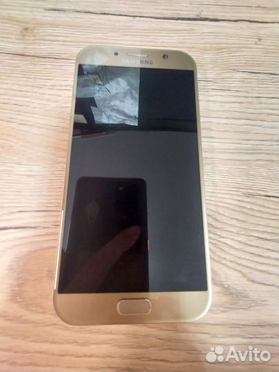 Samsung Galaxy A7 (2017) SM-A720F/DS, 3/32 ГБ