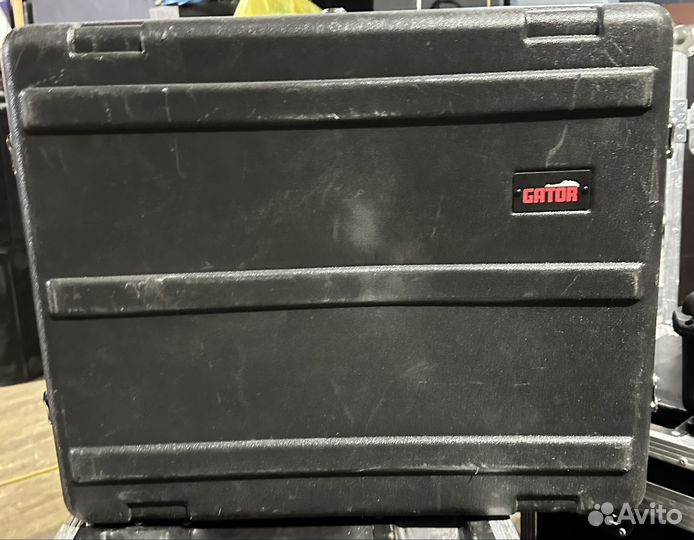 Продам Рэковый кейс Gator G-shock-8L