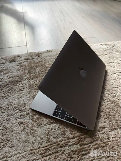 Apple MacBook Air 12 2016