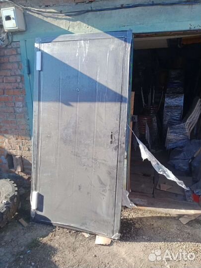 Дверь входная