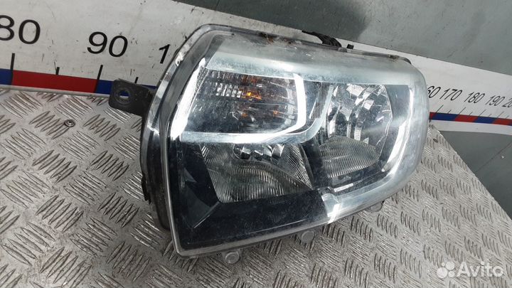Фара левая Renault Sandero/Sandero Stepway