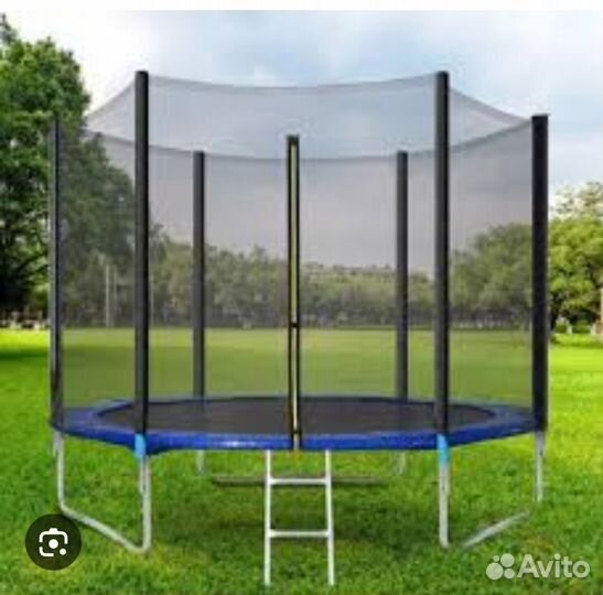 Батут с защитной сеткой