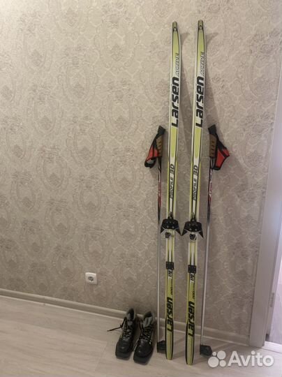 Лыжи беговые, Лыжные ботинки