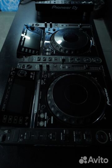 Pioneer CDJ 2000