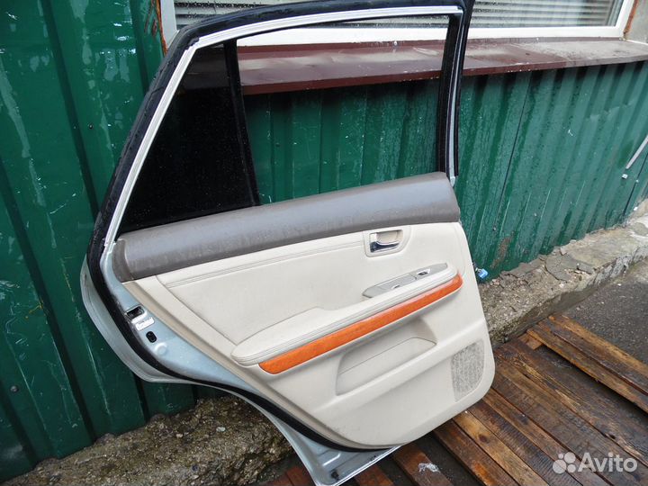 Дверь задняя левая Лексус рх 2 серебристая
