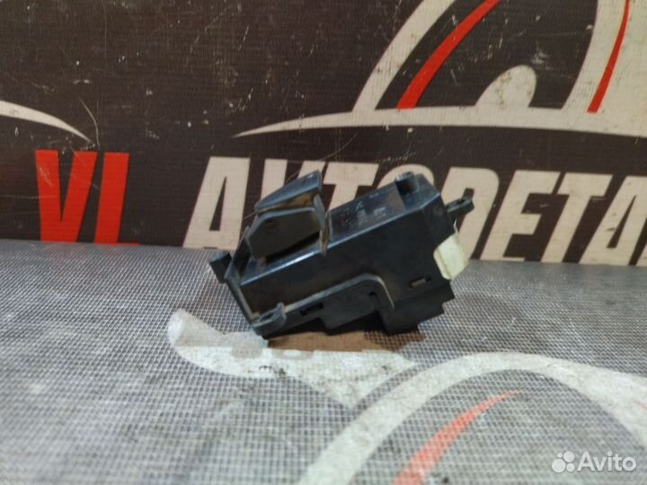 Кнопка стеклоподъемника Honda Civic 8 4D