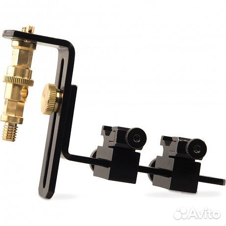 Унивессальные кронштейн для фотовспышек