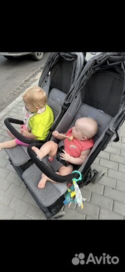 Коляска для двойни