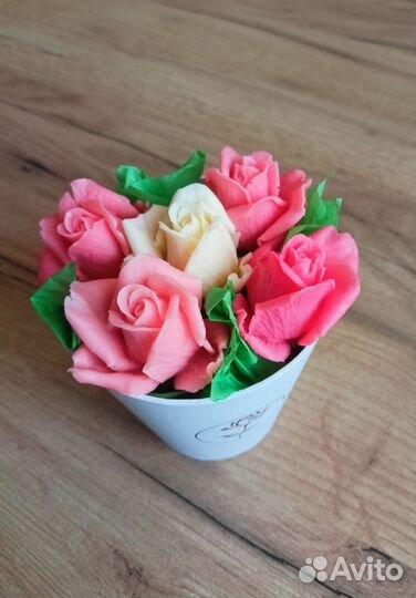 Шоколадные наборы, цветы, букеты